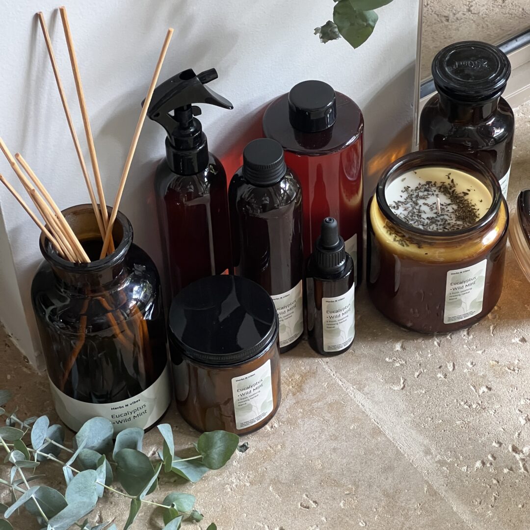 Herbs N Vibes נר ריחני צנצנת בניחוח Eucalyptus +Wild Mint