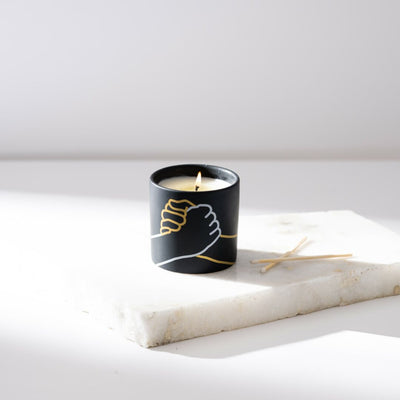 נר ריחני Incense + Smoke