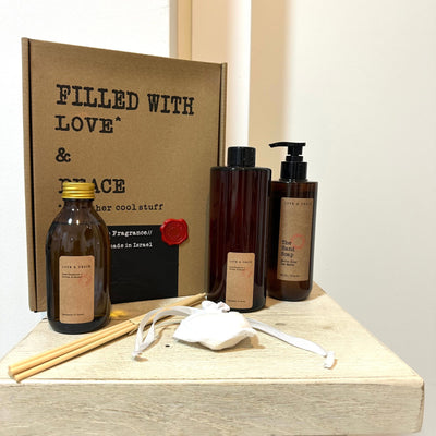 מארז Living Room מבית Love & peace The Body Collection