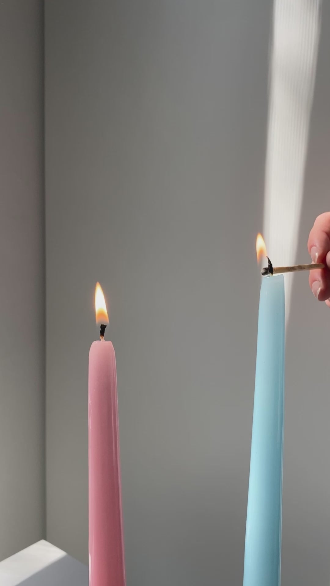 טעינת וידאו: פמוט דו צדדי לנר שולחני ולנרון